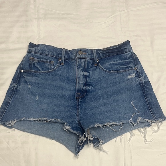 Good American high waist 90s denim shorts 6/28 - Picture 1 of 5
